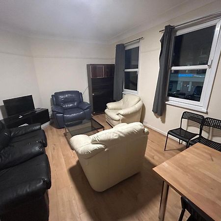 Finchley Holidays Whetstone Exteriér fotografie