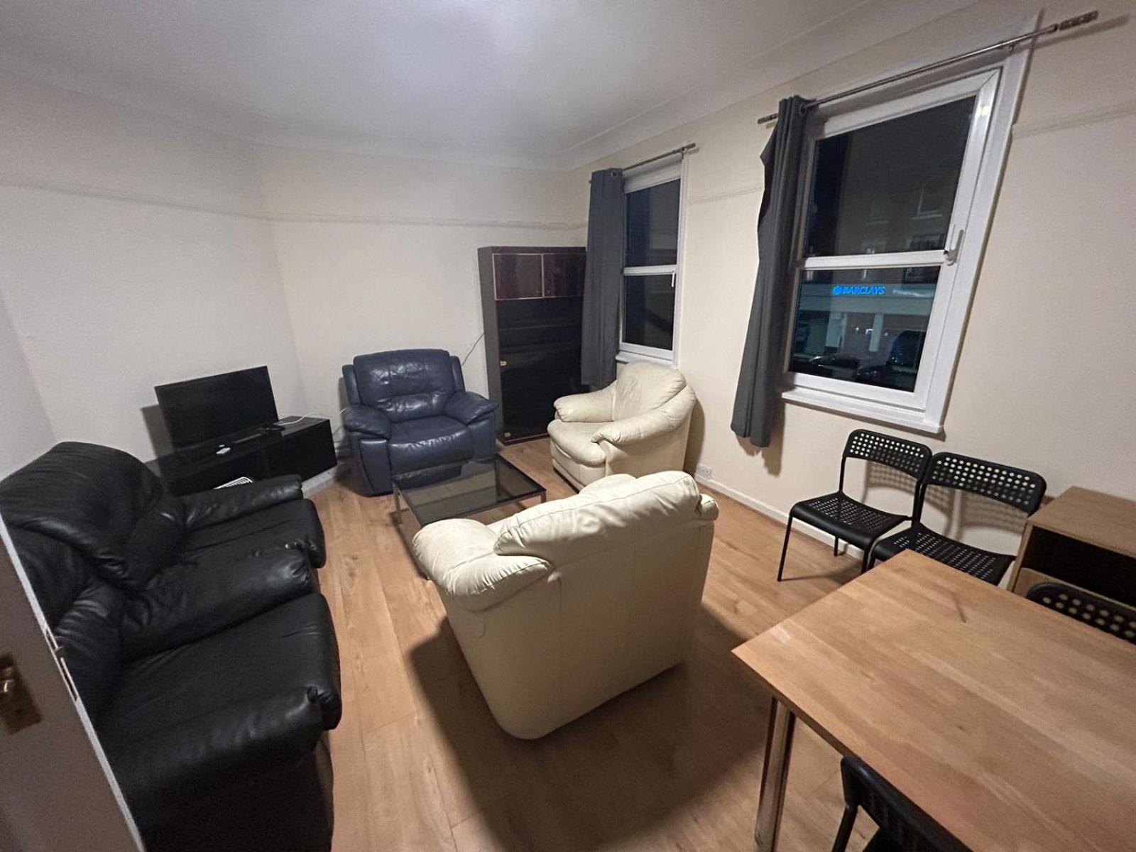 Finchley Holidays Whetstone Exteriér fotografie